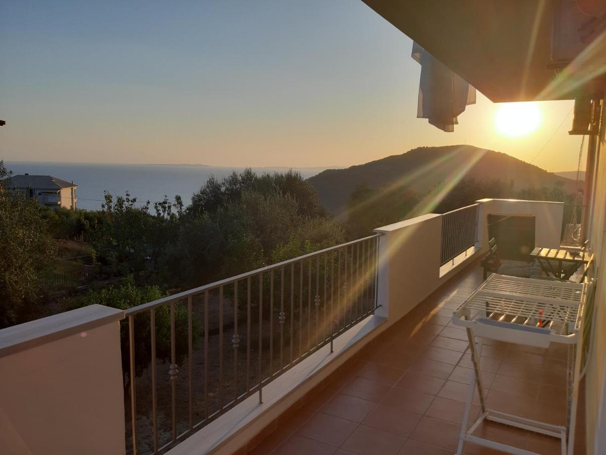 Olive Tree Apartments Parga Exterior photo
